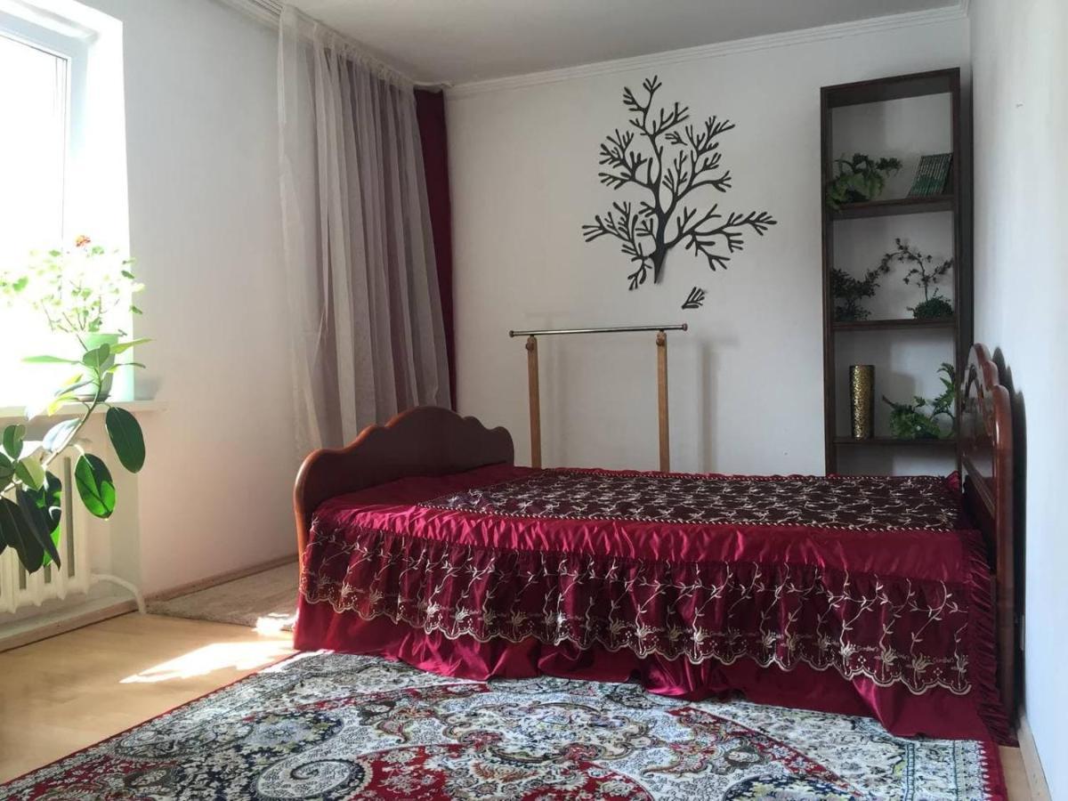 Guest House On Maksimova 9 阿拉木图 外观 照片
