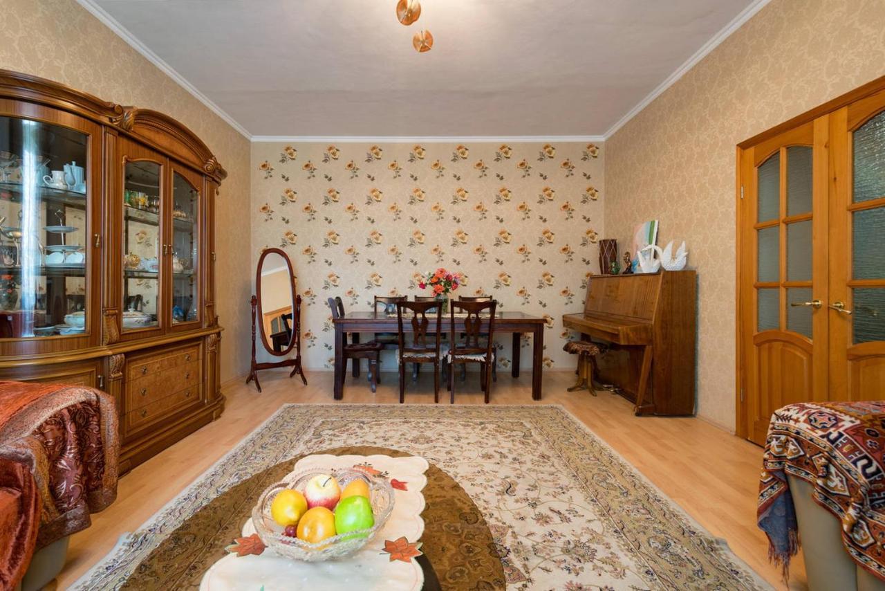 Guest House On Maksimova 9 阿拉木图 外观 照片